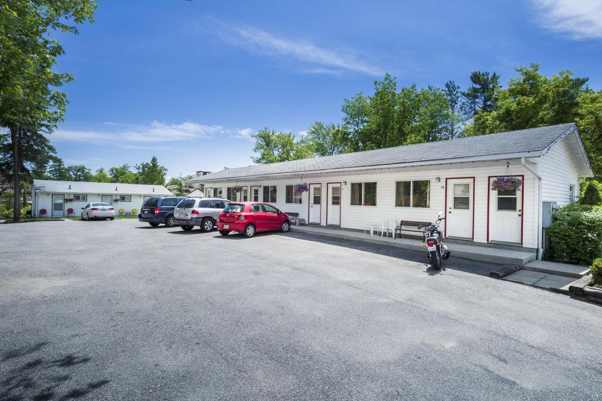 Hollywood Cottages واساغا بيتش المظهر الخارجي الصورة