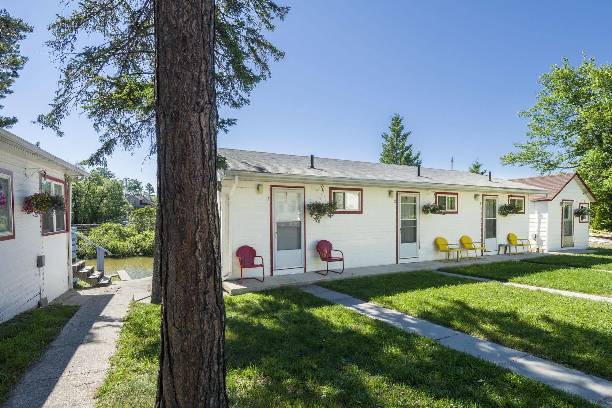 Hollywood Cottages واساغا بيتش المظهر الخارجي الصورة