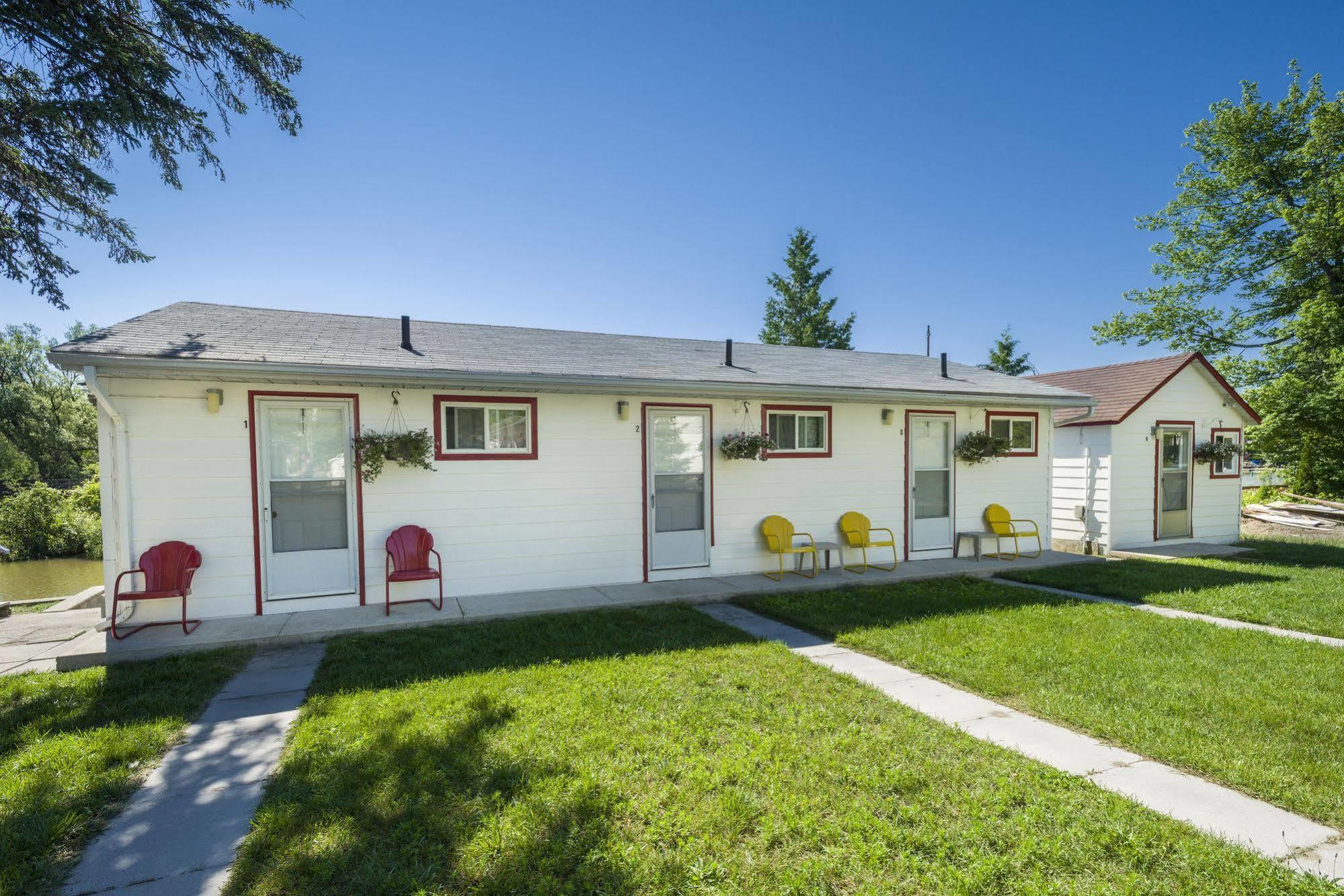 Hollywood Cottages واساغا بيتش المظهر الخارجي الصورة