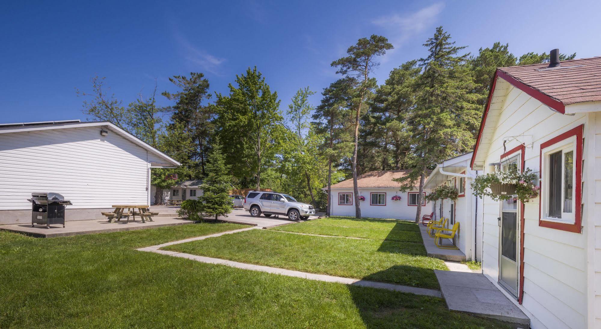 Hollywood Cottages واساغا بيتش المظهر الخارجي الصورة