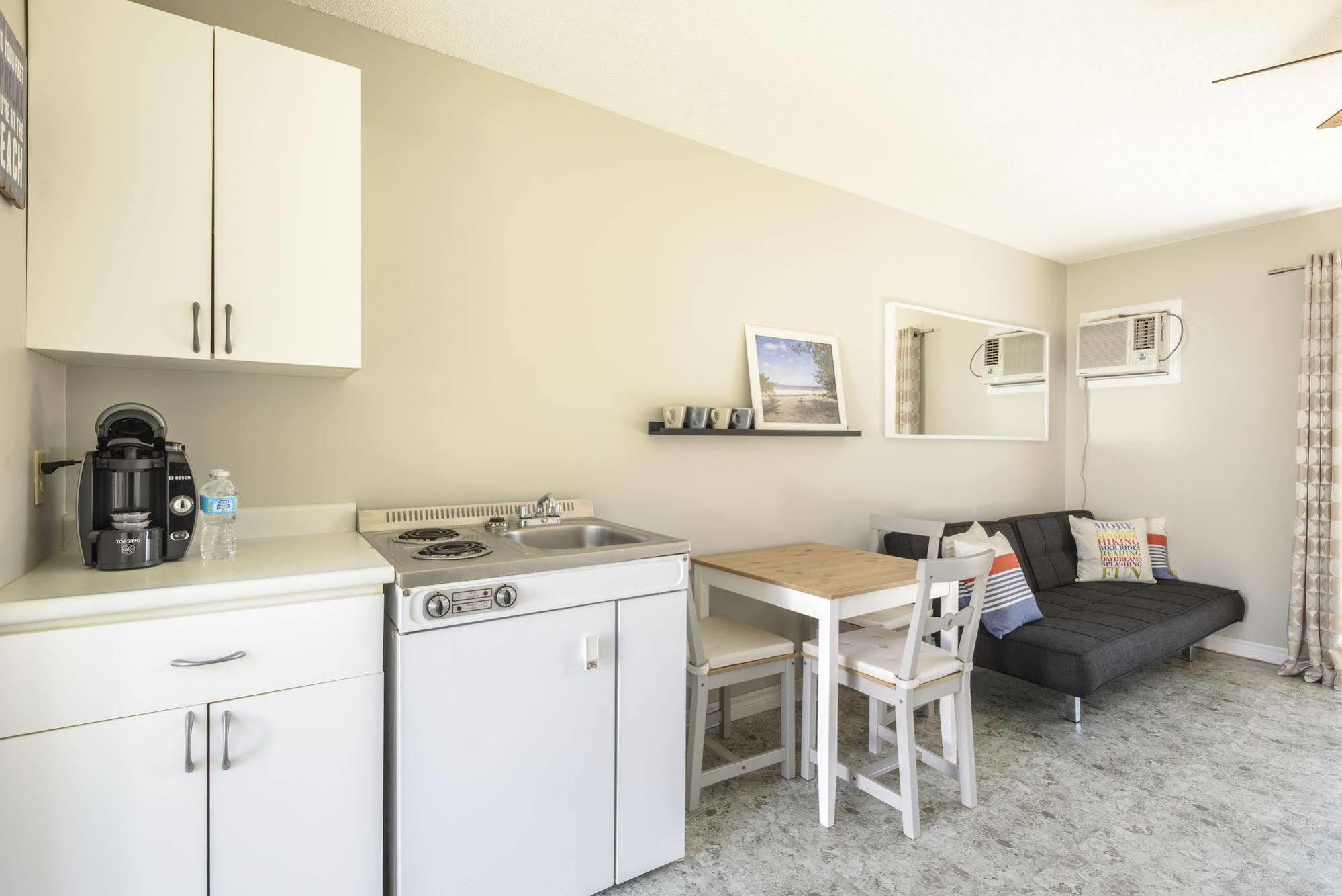 Hollywood Cottages واساغا بيتش المظهر الخارجي الصورة