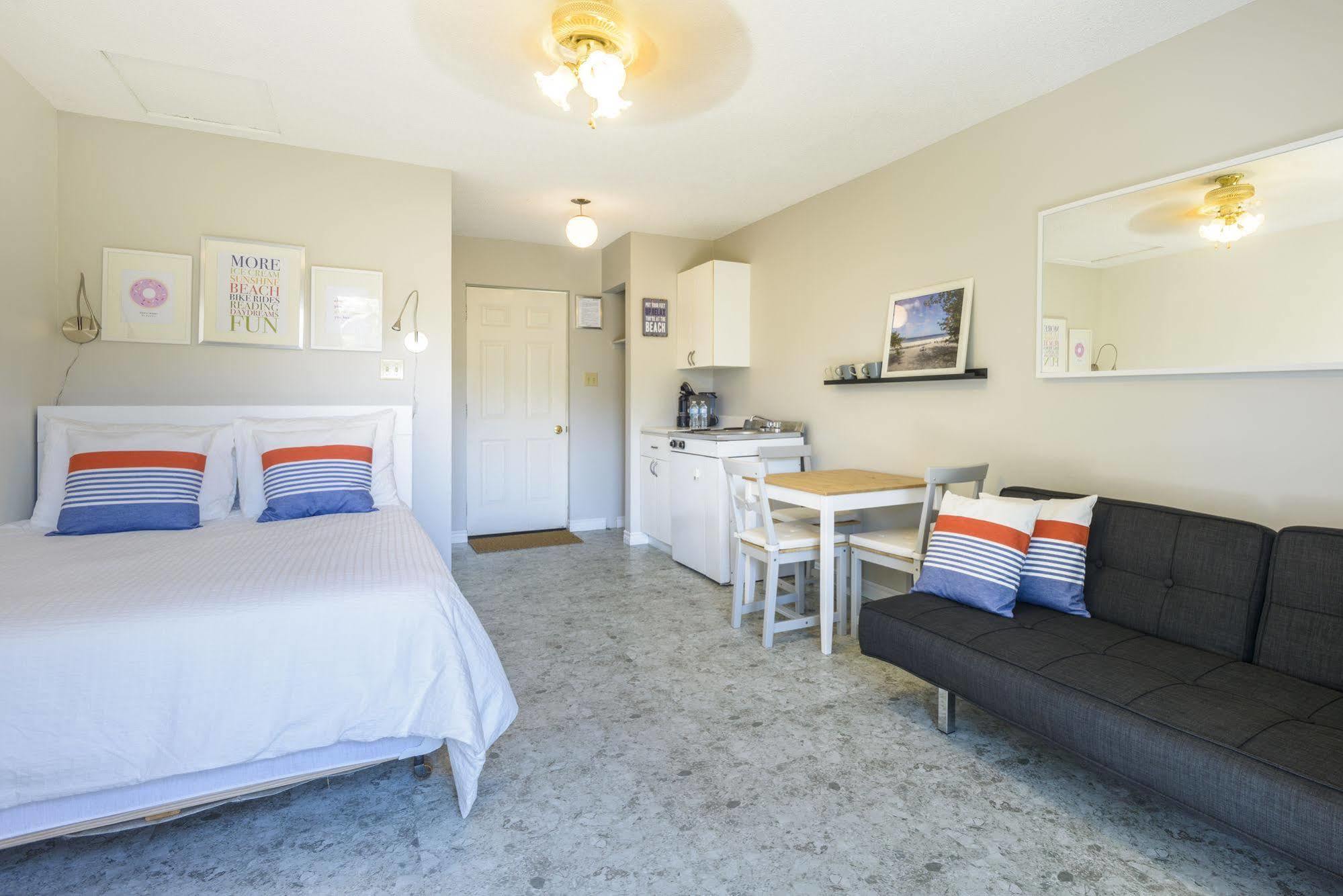 Hollywood Cottages واساغا بيتش المظهر الخارجي الصورة